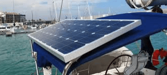 placa solar en un velero