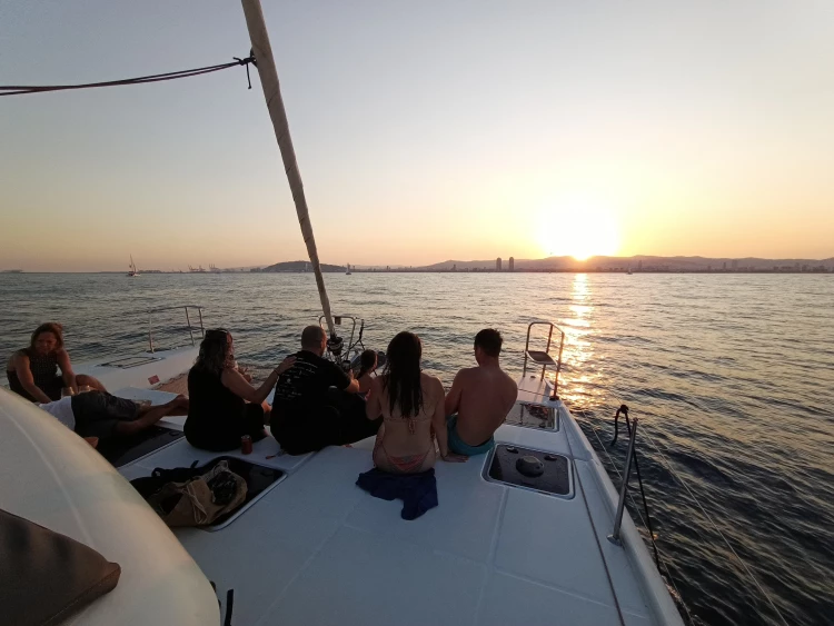 Sunset Sailing Tour en Catamarán