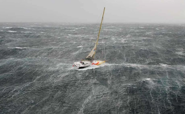 storm sailing